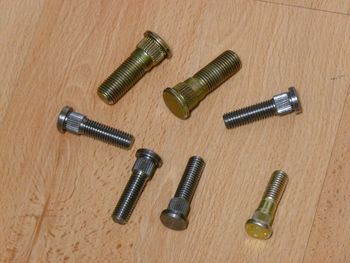 Radbolzen