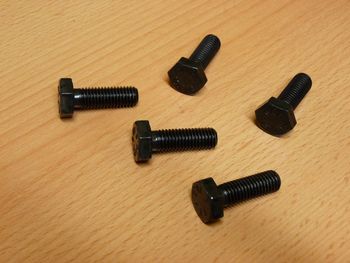Tornillo hexagonal