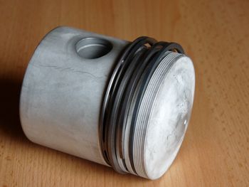 Piston