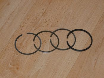 Set of piston rings