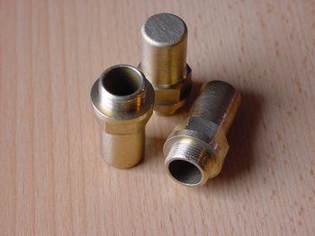 Tornillo de cierre