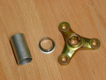 Repair sleeve for the running surface of the shaft seal ring on the drive-
stock guide under 4-0636 suitable for part no.: 2-073
