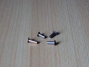 Hollow rivet
