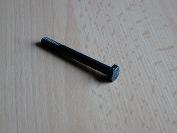 Hex head screw