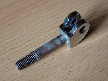 Hinge arm