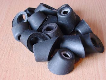 Door hinge rubber
