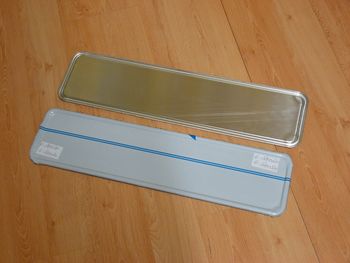 Number plate pad