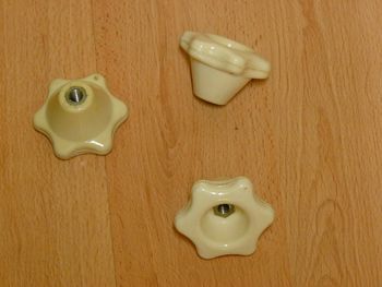 Tommy screw