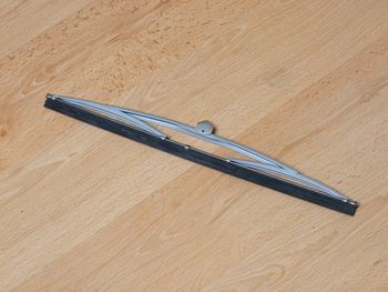 Windshield wiper blade