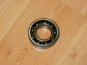 Grooved ball bearing