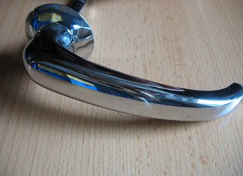 Side door handle