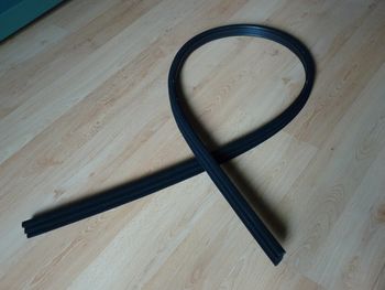 Velvet rubber rail