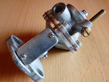 Fuel pump kpl for 1 Carburettor,   L