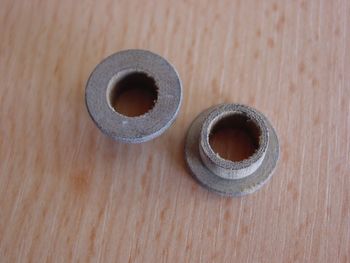 Insulating bush