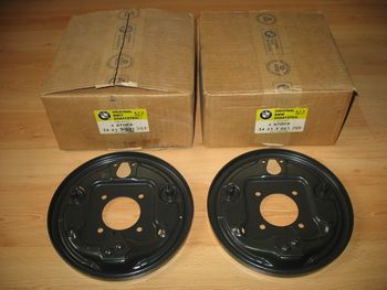 Brake anchor plate