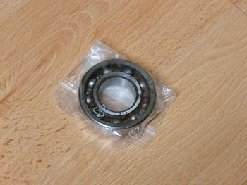Grooved ball bearing