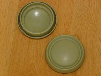 Covering cap
