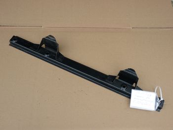 Cross beam