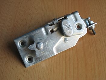 Star shaped bolt