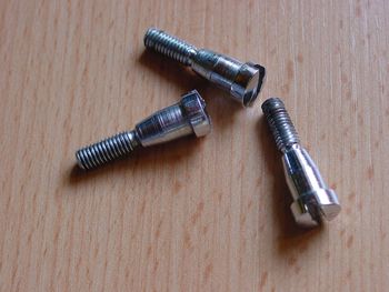 Kegelschraube