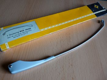 Windscreen wiper arm